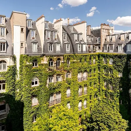 Cozy Charming Trocadero Paříž