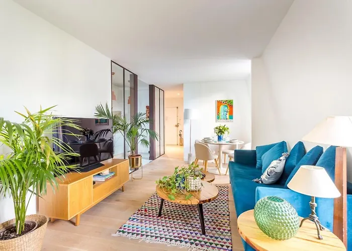 Boi Cozy Charming Trocadero * 파리