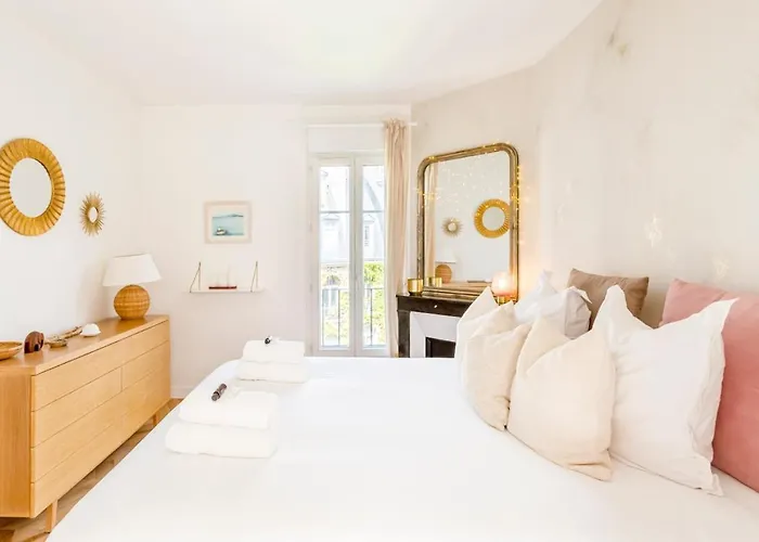 Boi Cozy Charming Trocadero 아파트 *